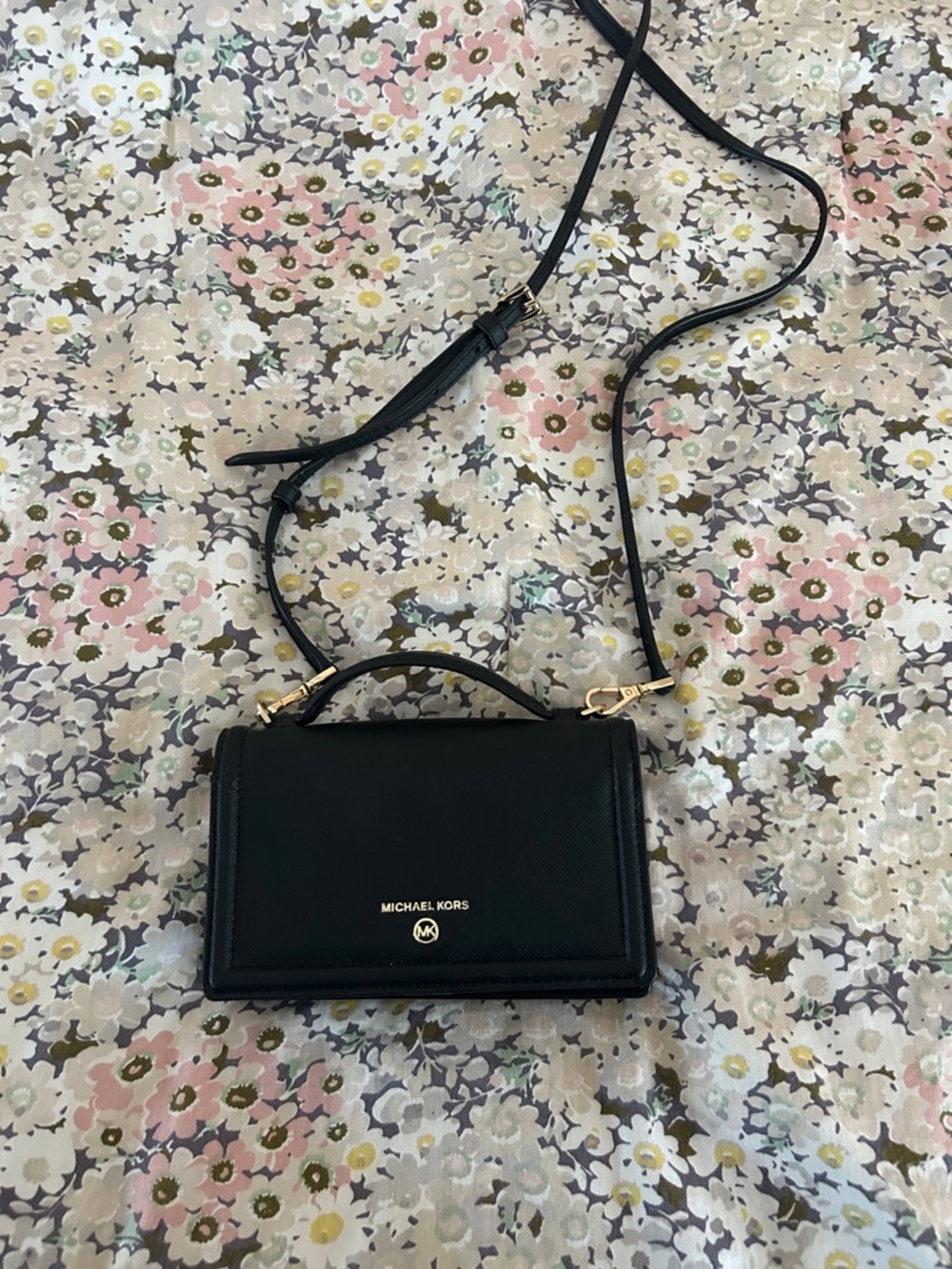 Michael Kors Black Leather Crossbody Wallet